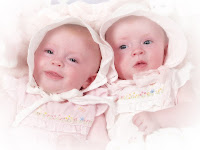 Foto Bayi Kembar