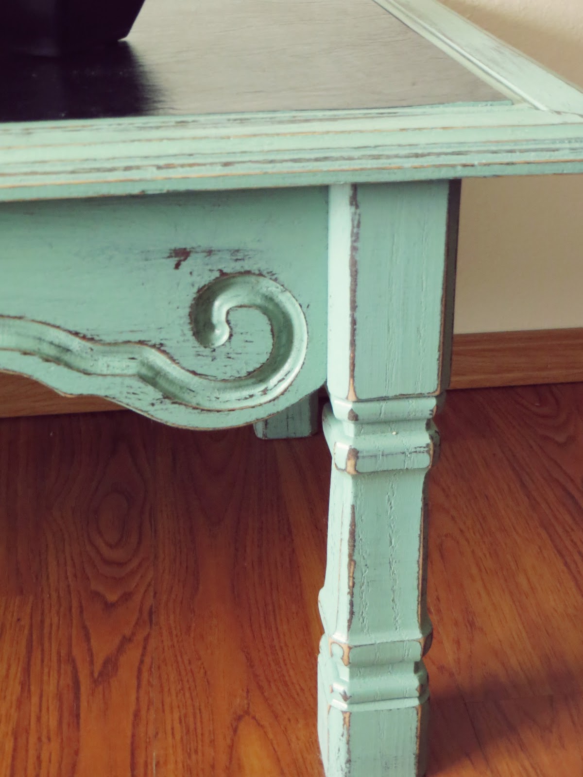 Namely Original Distressed Coffee Table Tutorial