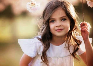 Gambar bocah cilik cantik berambut panjang Gambar bocah cilik cantik berambut panjang