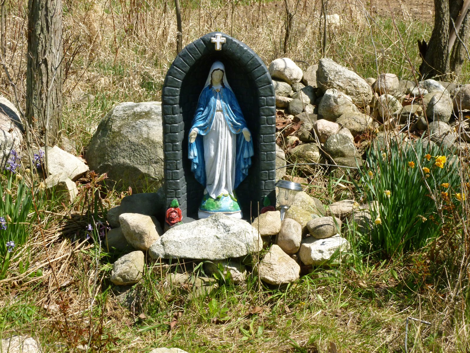 Gardening&Crafting with Bernadette Blessed Virgin Garden Outdoor