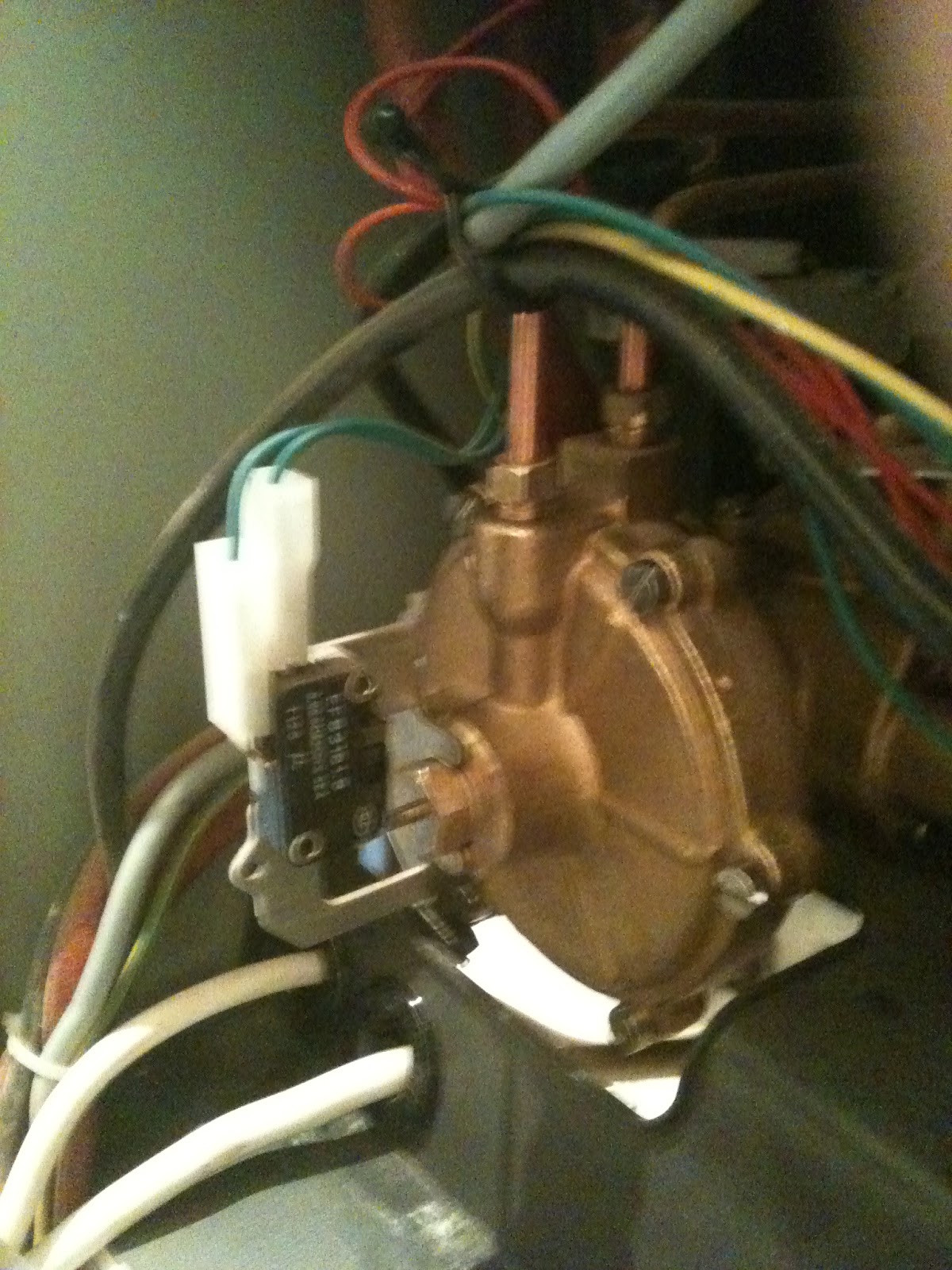 Gas Central Heating Blog Main Combi HE Dripping Water