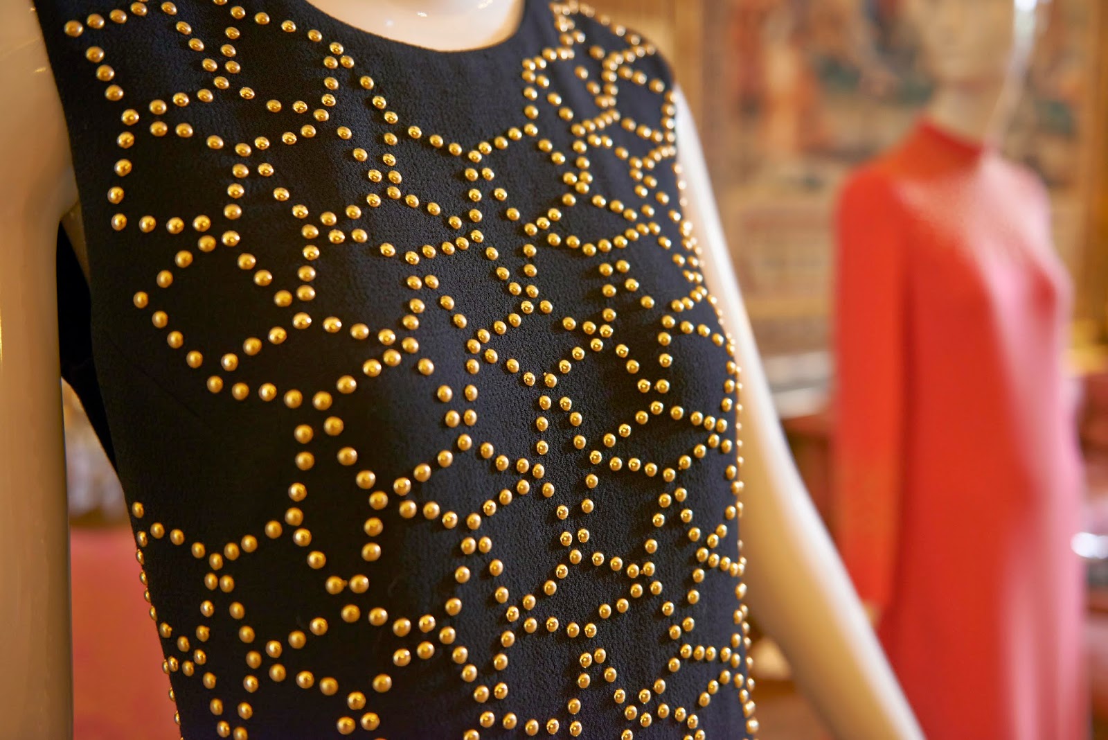 Teresa Helbig detail of Autumn/Winter 2014-2015 dress at the Made in Spain: La mode au - delà des frontières exhibit Teresa Helbig detail of Autumn/Winter 2014-2015 dress at the Made in Spain: La mode au - delà des frontières exhibit