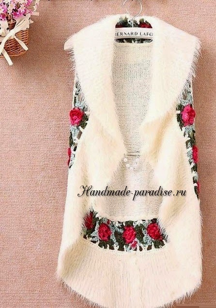 Вязаная одежда с розочками крючком