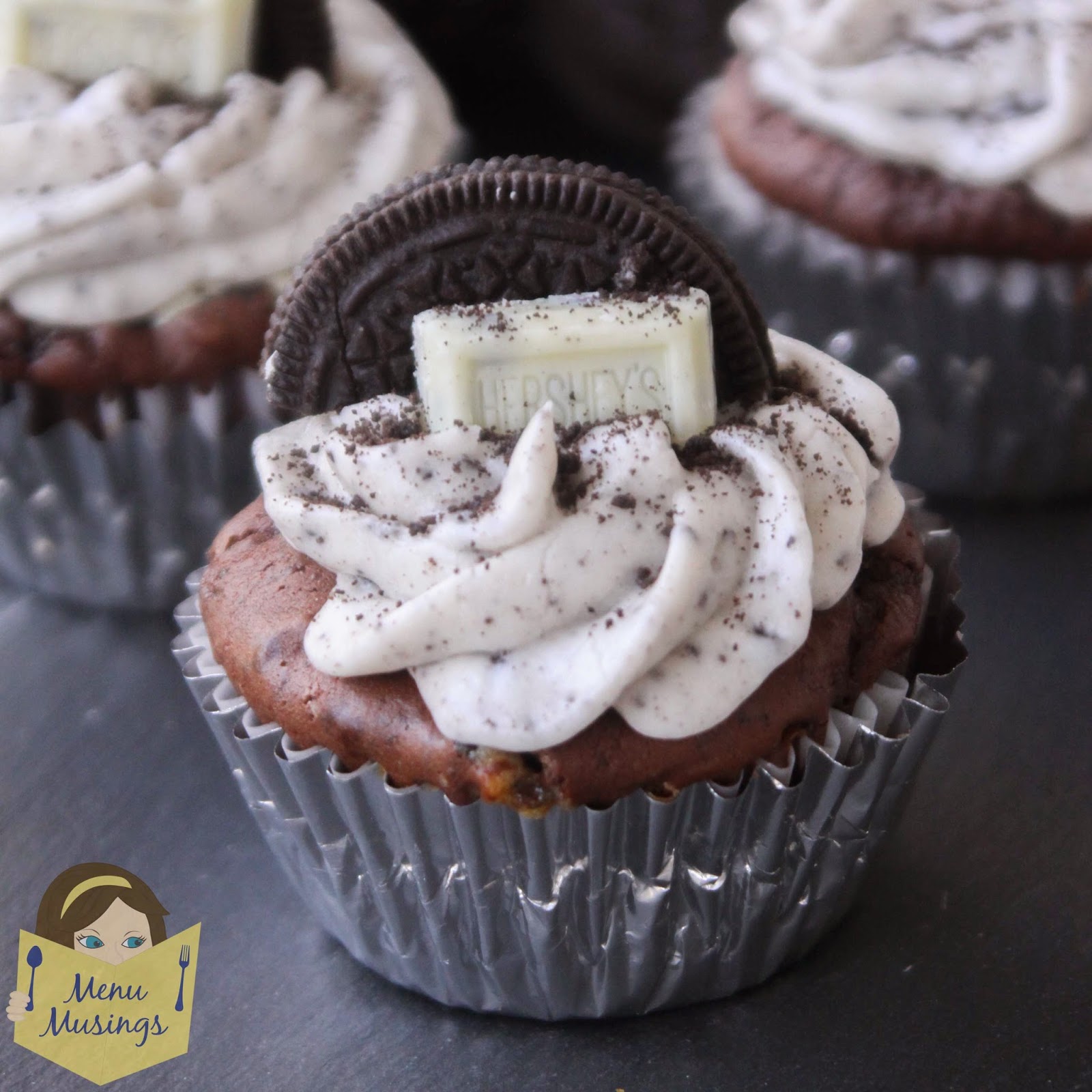 Menu Musings of a Modern American Mom Cookies and Cream Cupcakes