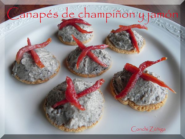 Canapés De Champiñones Y Crujiente De Jamón