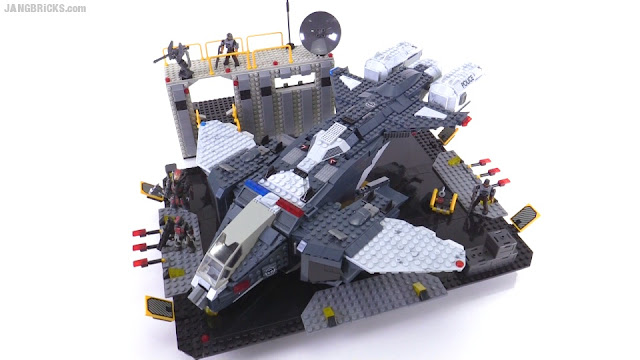 Mega Bloks Halo NMPD Pelican Air Base review