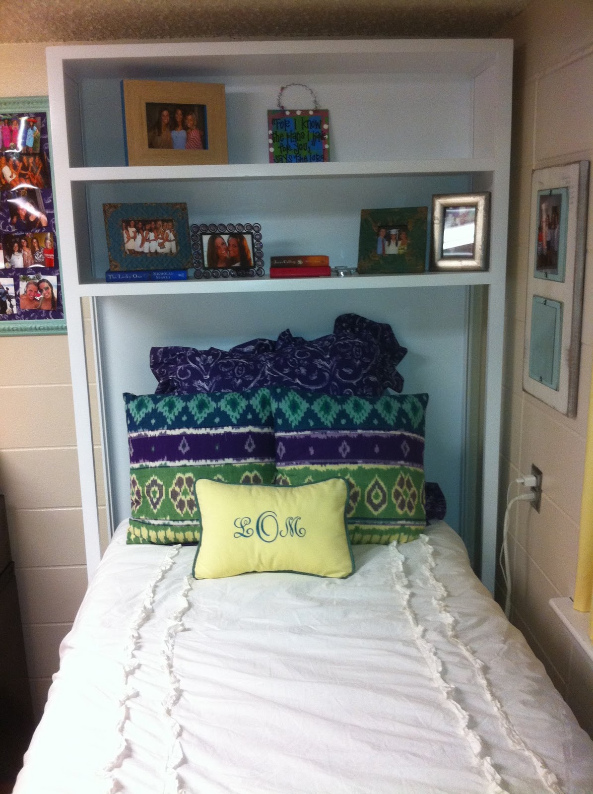 tootledoo designs Dorm Room Wrap Up2011