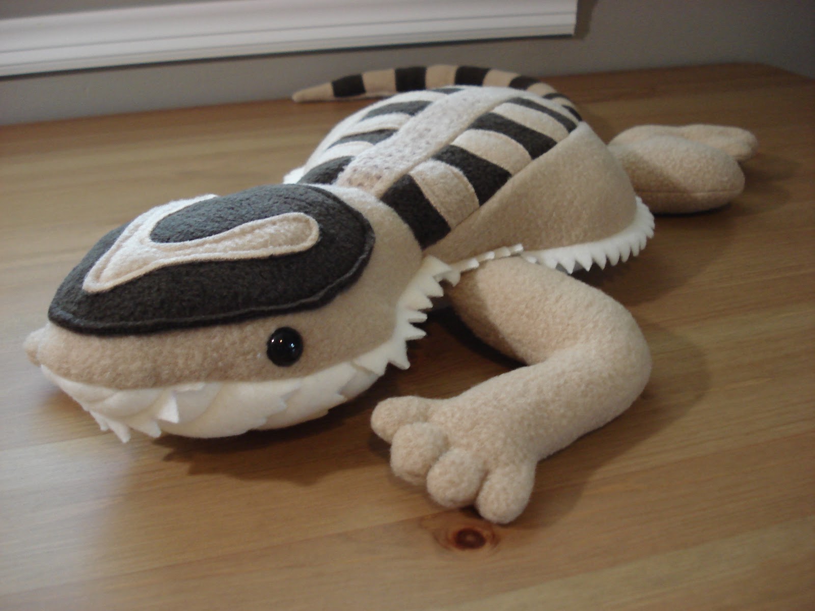 Fleece Menagerie Custom Bearded Dragon (SOLD)