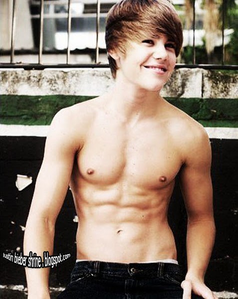 justin bieber rihanna abs. Justin Bieber Six Pack