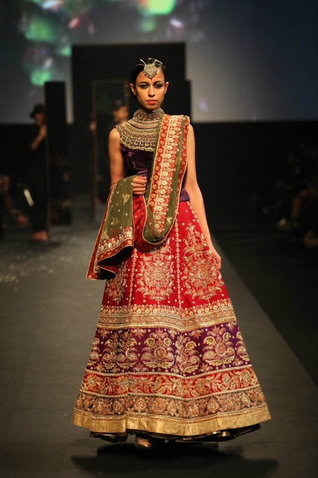 Bridal and groom wedding wear by tarun tahiliani Bridal and groom wedding wear by tarun tahiliani