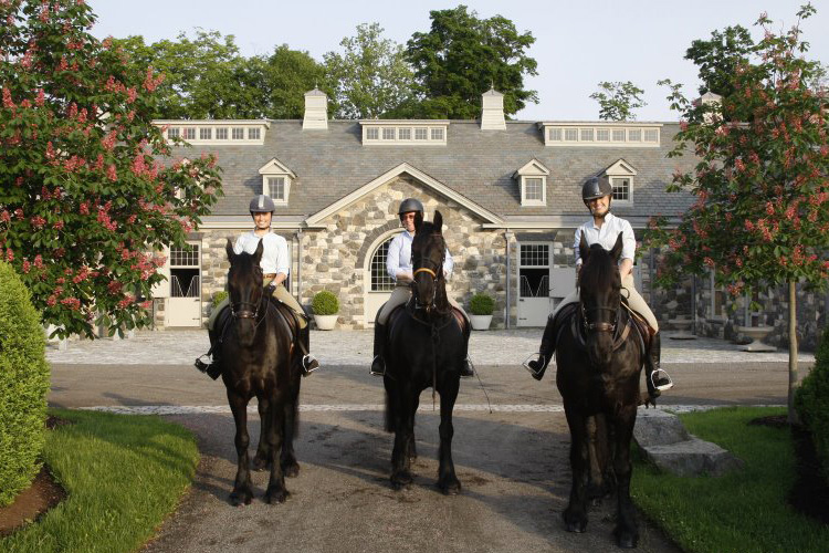 MARTHA MOMENTS Cantitoe Corners Martha's Farm in Bedford