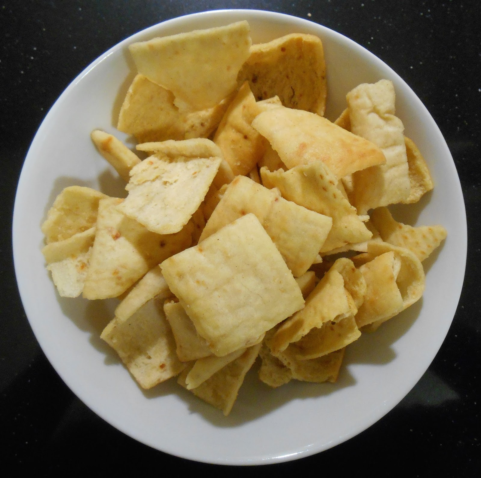 Cheeseburger Crisps & Other Stories M&S Monterey Jack & Chutney Pitta Chips