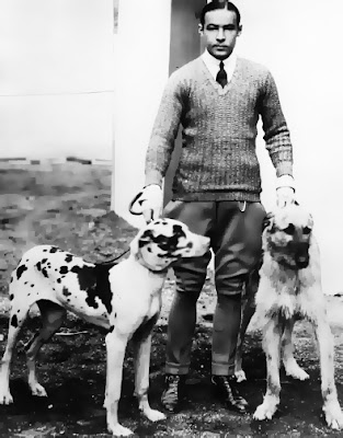 Rudolph Valentino. I can't hate...