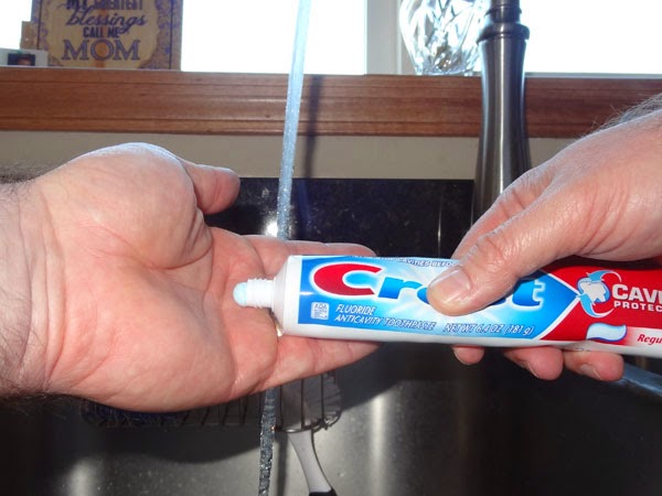 Top 10 uses of Toothpaste You Didn`t Know ~ Fun Inventors
