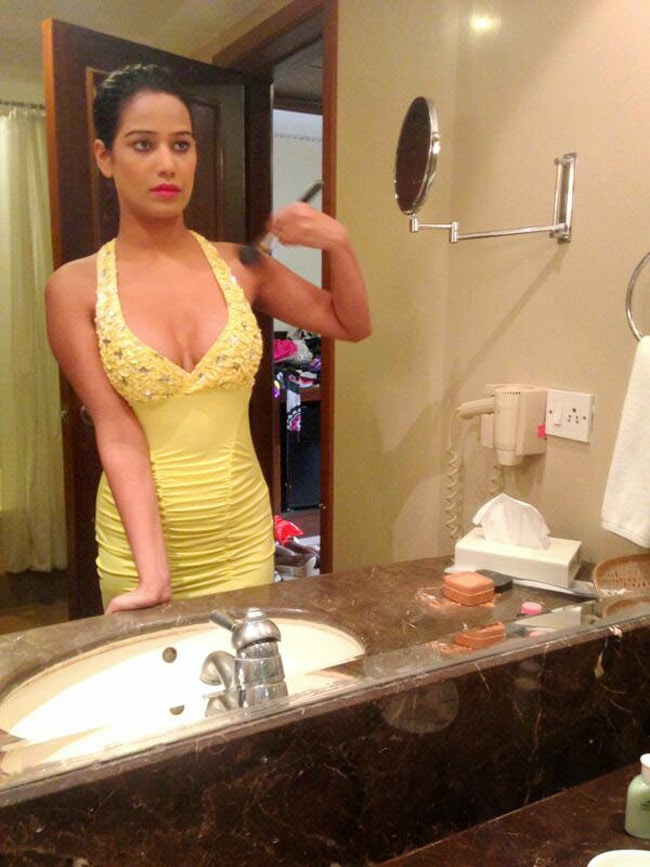 Poonam Pandey hot photo Poonam Pandey hot photo