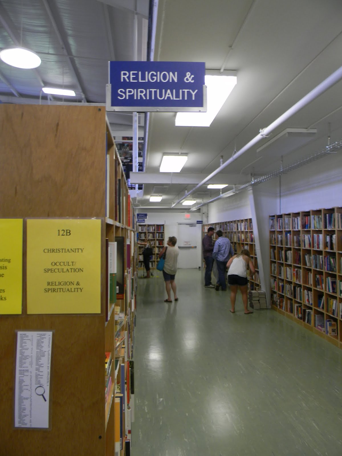stylos A Visit to McKay's Used Books in Knoxville