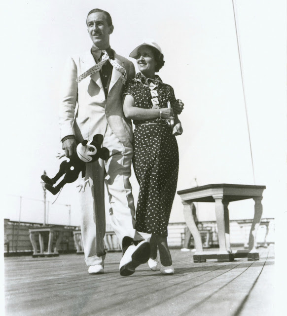 Stunning Image of Walt Disney and Lillian Disney in 1943 