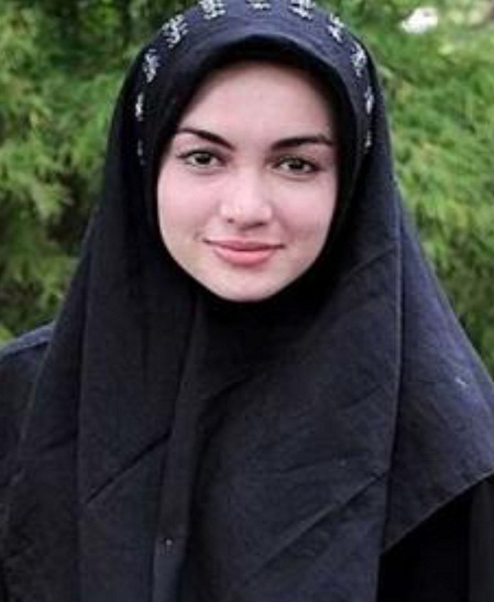 Senarai Dan Daftar Artis Artis Indonesia Yang Murtad Dan Keluar Dari Islam Secara Mengejut Nossing