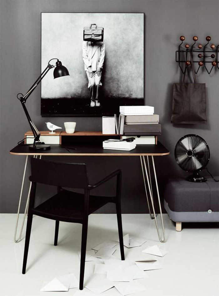 working space in black working space in black