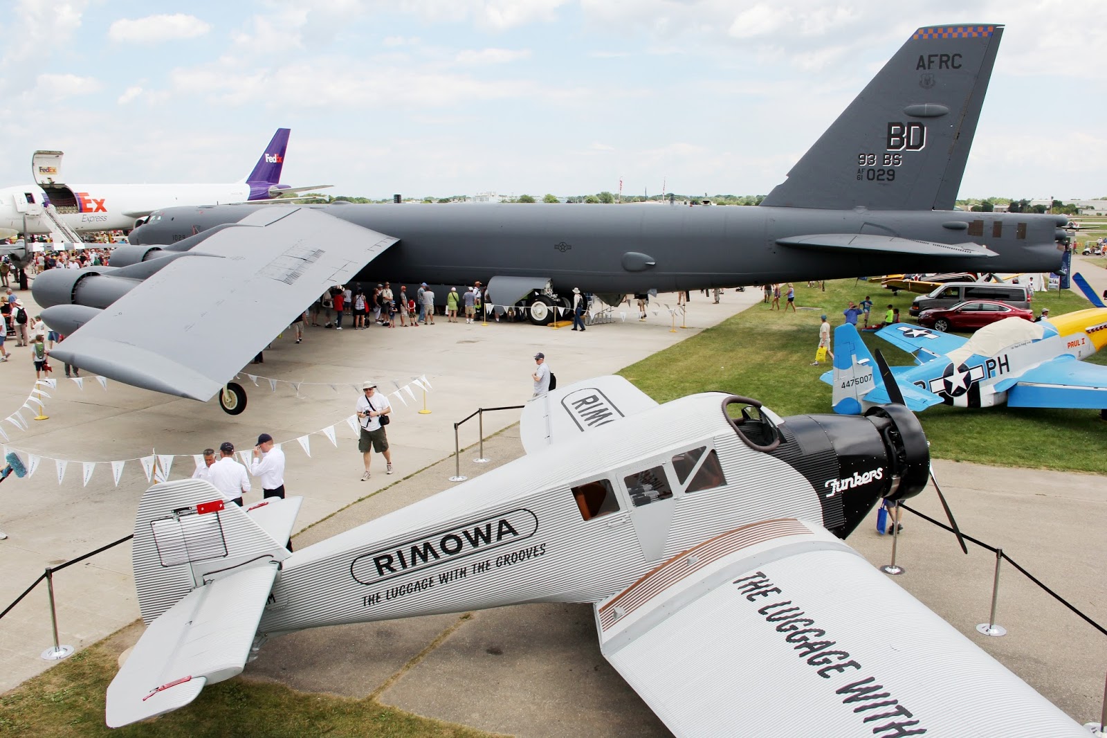 The Aero Experience EAA AirVenture Oshkosh 2015 Boeing Plaza RIMOWA F13