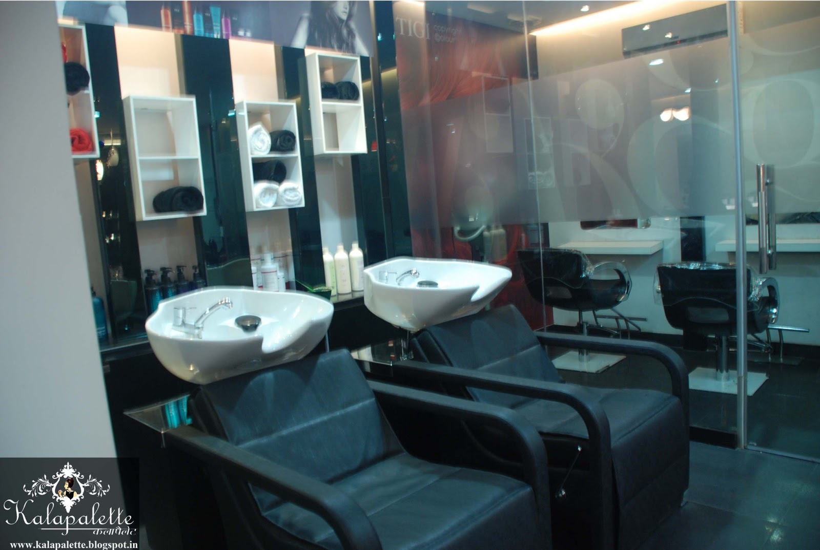 Kalapalette Beauty Lakme Absolute Salon debuts in Delhi!