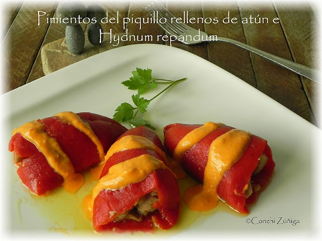 Pimientos Del Piquillo Rellenos De Atún E Hydnum 
