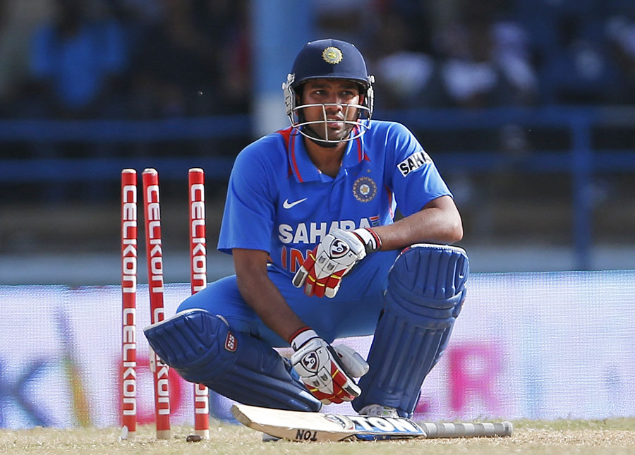 Rohit-Sharma-Bowled-Final-India-vs-Srilanka-Tri-Series-2013.jpg