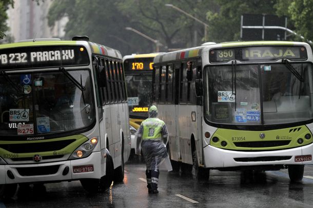 Tarifa de ônibus sobe no Rio