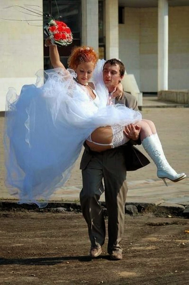 Невеста раздевается для своего жениха