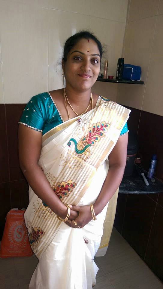 Girls Cloth Women Fashion Indian Desi Mom And Desi Girls Hot Saree Dress Photos 2016 Follows my friend's hot mom 14 (2008) see more ». girls cloth women fashion blogger