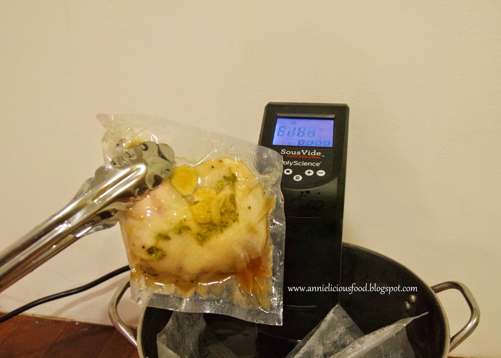 Annielicious Food Simple Sous Vide Chicken Legs