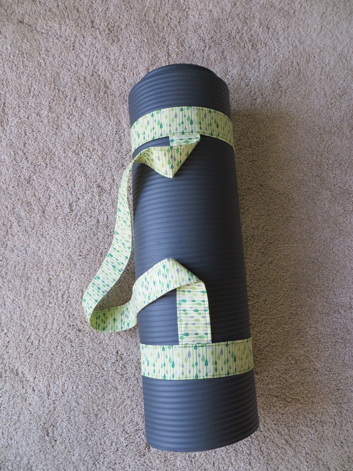 My Old Quilting Soul Yoga Mat Strap Tutorial