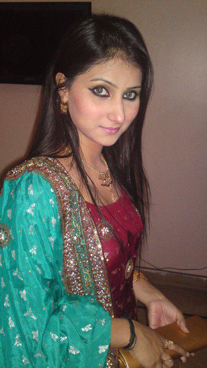 Fatima Mangi During Shooting