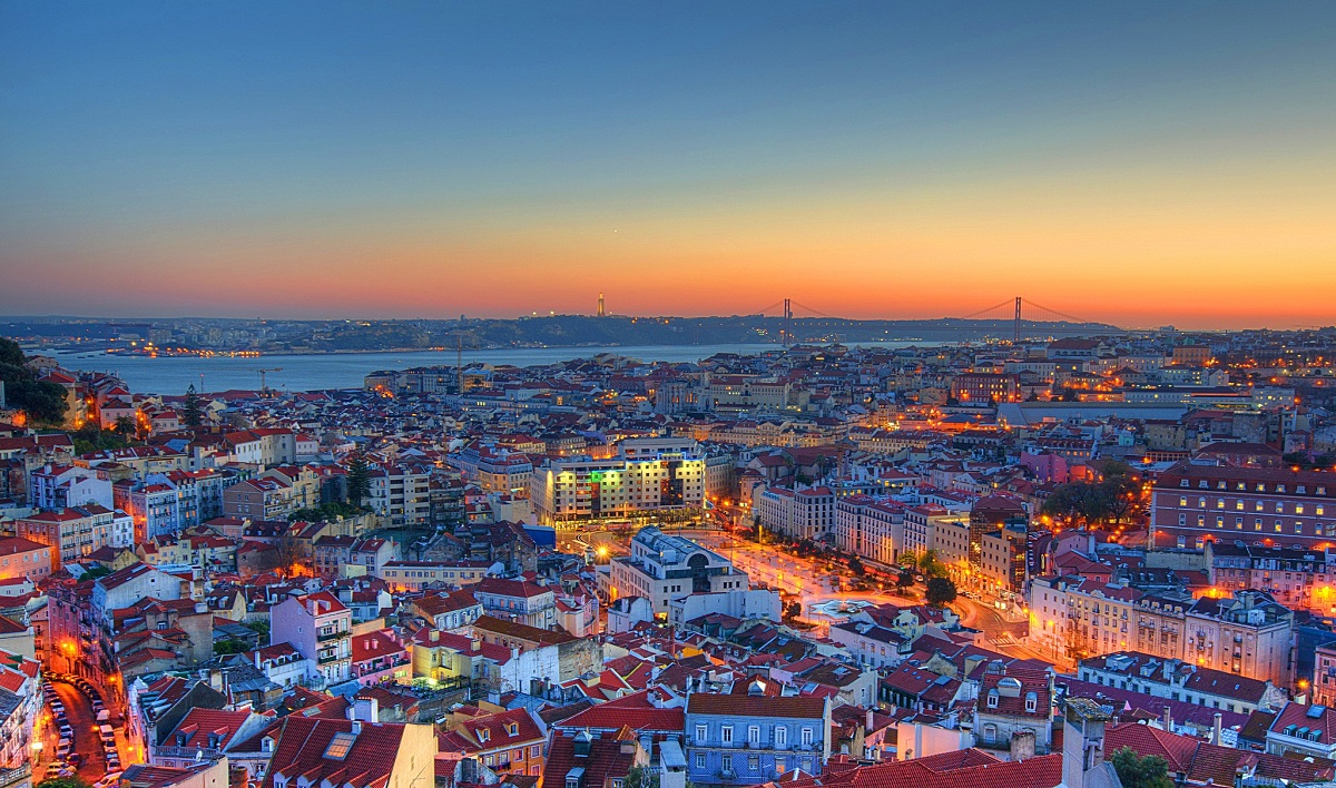 Lizbona, białe miasto nad Tagiem.