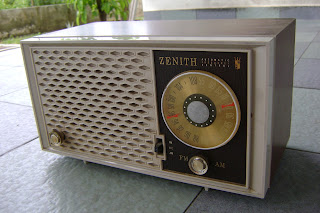 Zenith Model T325 tube FM radio Sold Zenith+radio+front