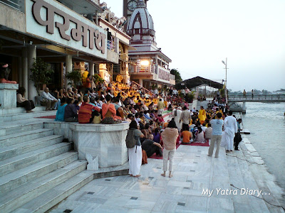 Crowds filling in at the Parmarth Niketan ashram in Rishikesh