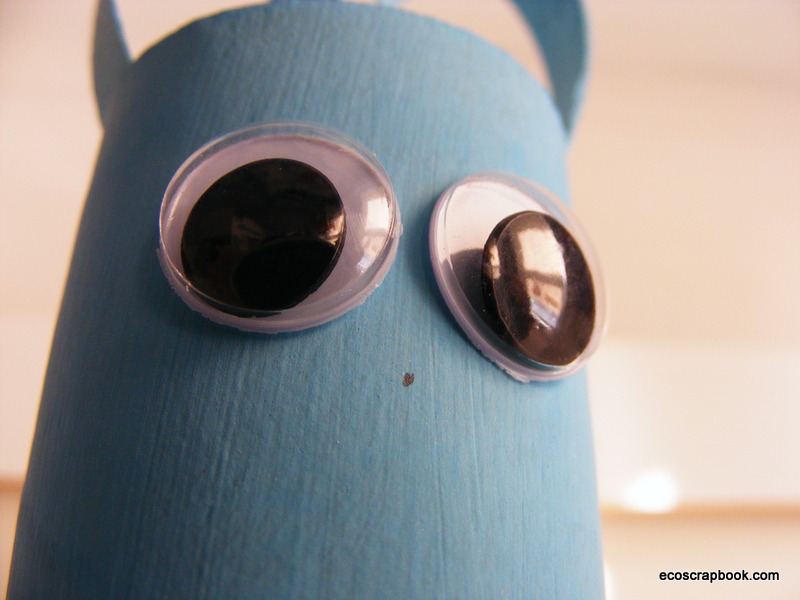 EcoScrapbook Easter Kid's Craft Toilet Paper Roll Bunnies