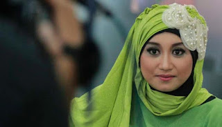 Foto Septi Sanustika Istri Ahmad Fathanah Septi+Sanustika+2 Foto Septi Sanustika Istri Ahmad Fathanah