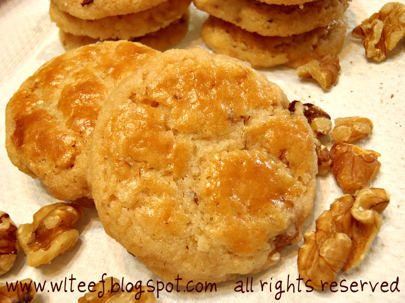 Do What I Like Crispy Walnut Cookies