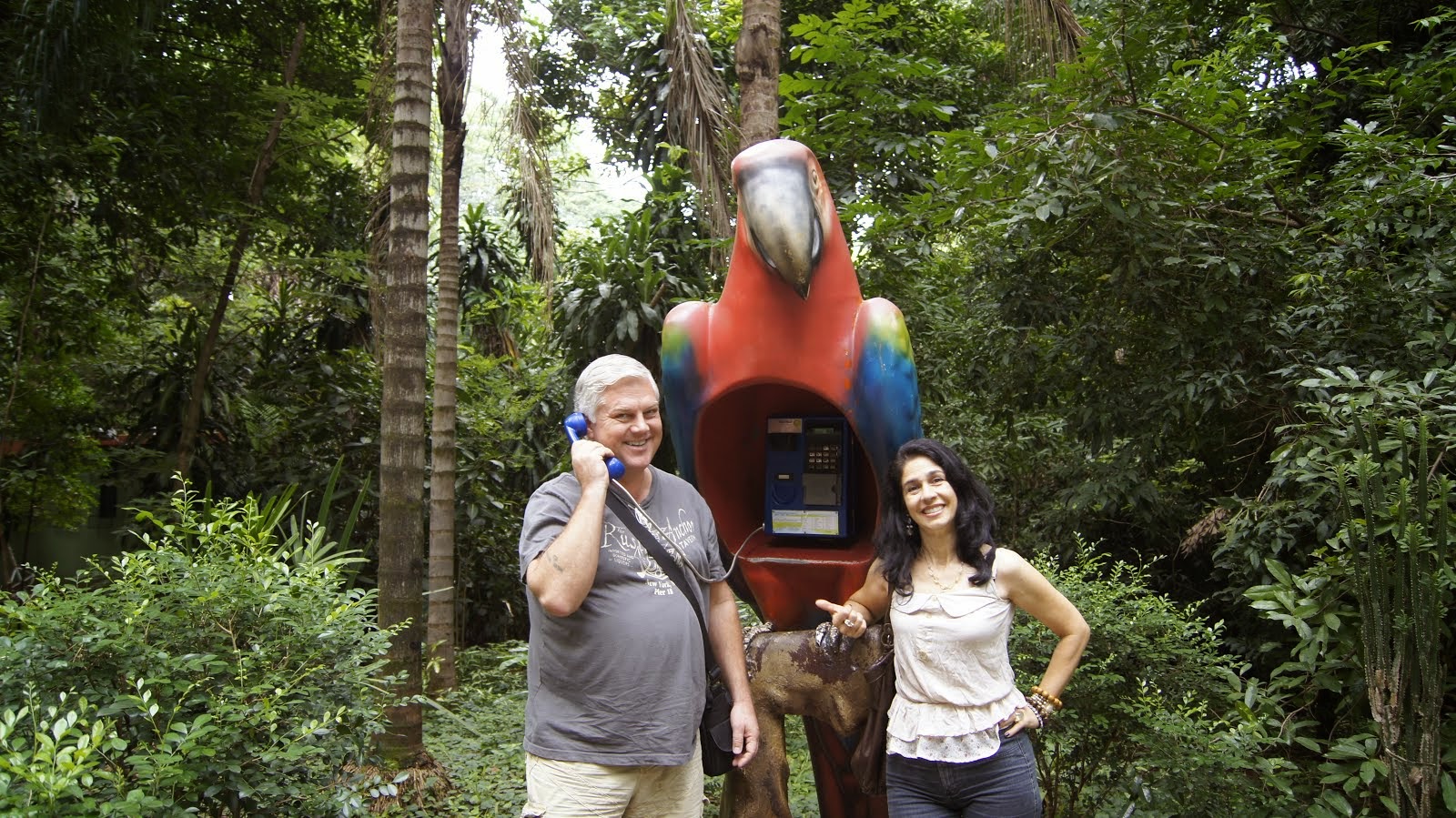 Parrot phone booth at the Zoo
