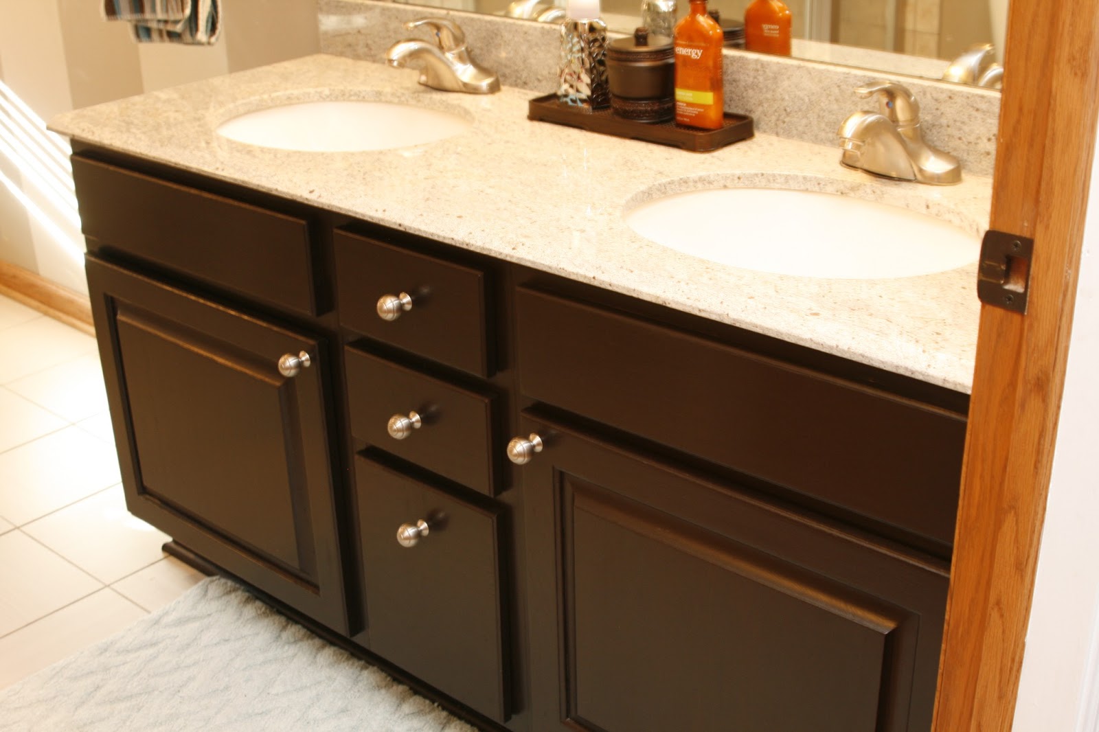 Simply 76 I've been busy! Bathroom Reveal!