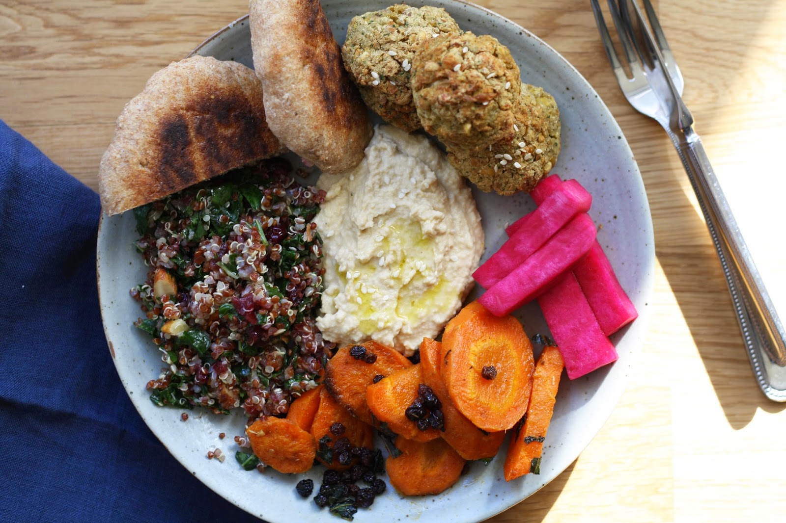 Sevengrams A MIDDLE EASTERN LUNCH PLATE WITH PICKLED TURNIPS, SPICY