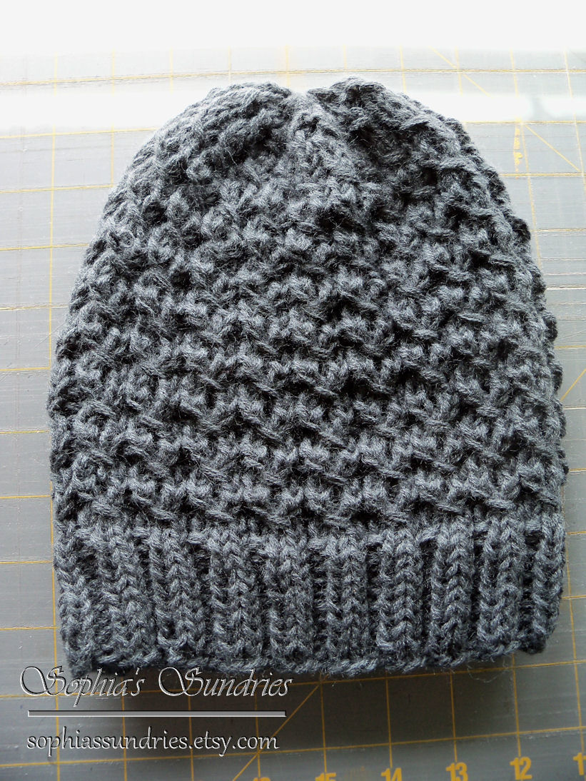 This pattern is the Chunky Dean Street Hat , available for free. It ...