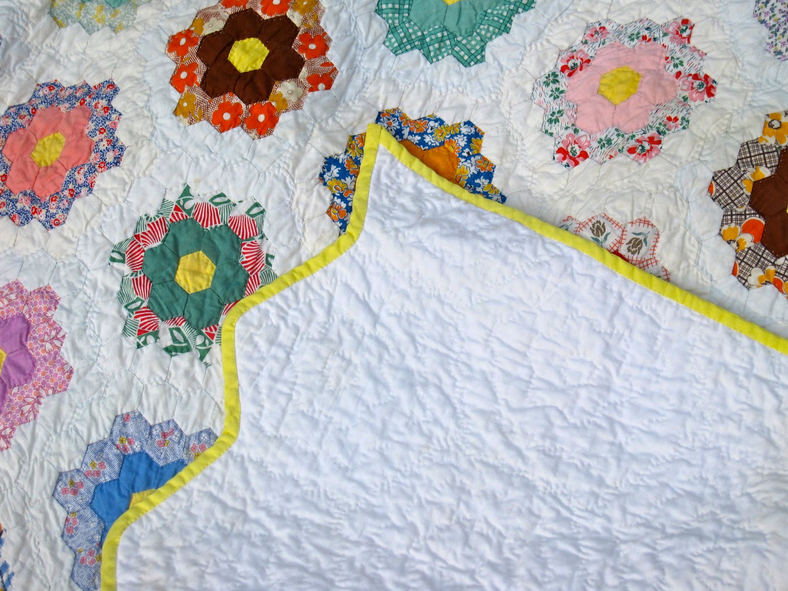Canton Village Quilt Works Vintage Grandmother's Flower Garden