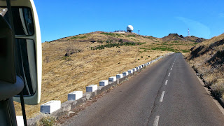 Мадейра. Вид Pico do Arieiro из автобуса.