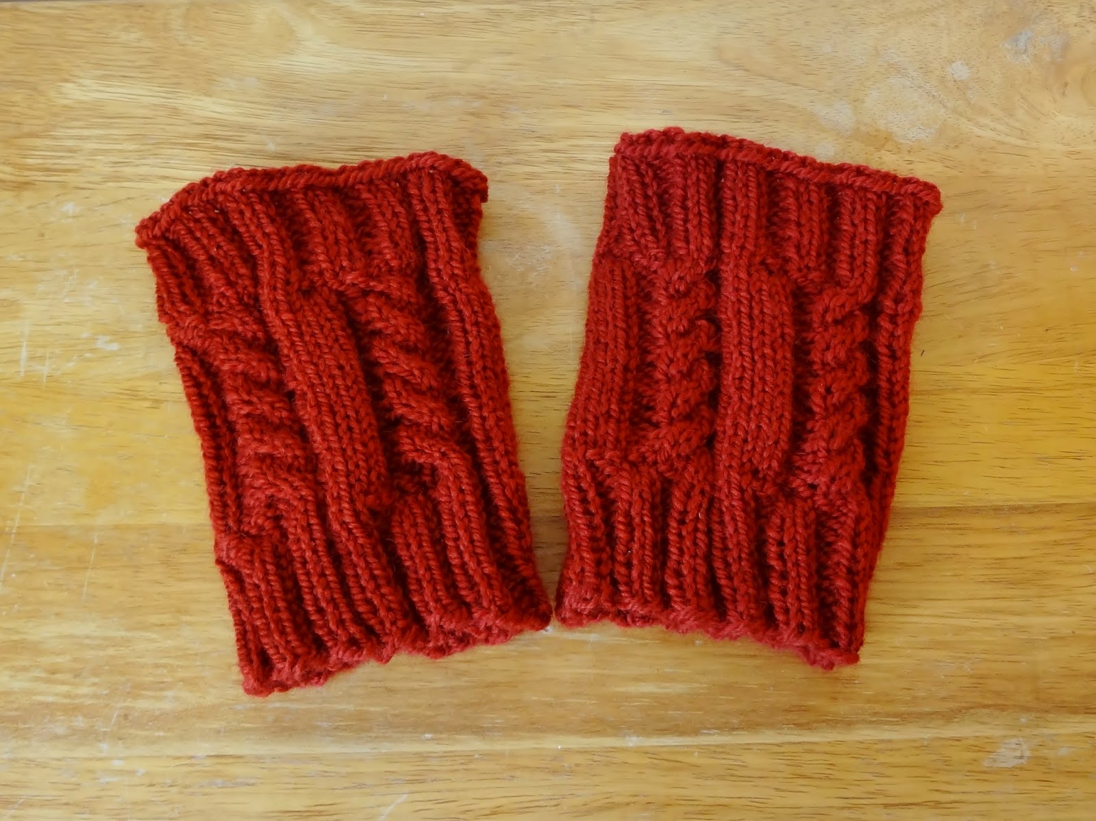 Spindle City Knits Knitting Pattern Boot Cuffs with Cable Pattern