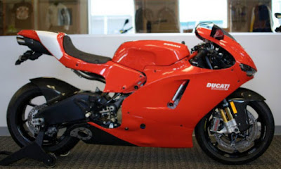 Ducati%2BDesmosedici%2BD16RR%2BNCR%2BM16