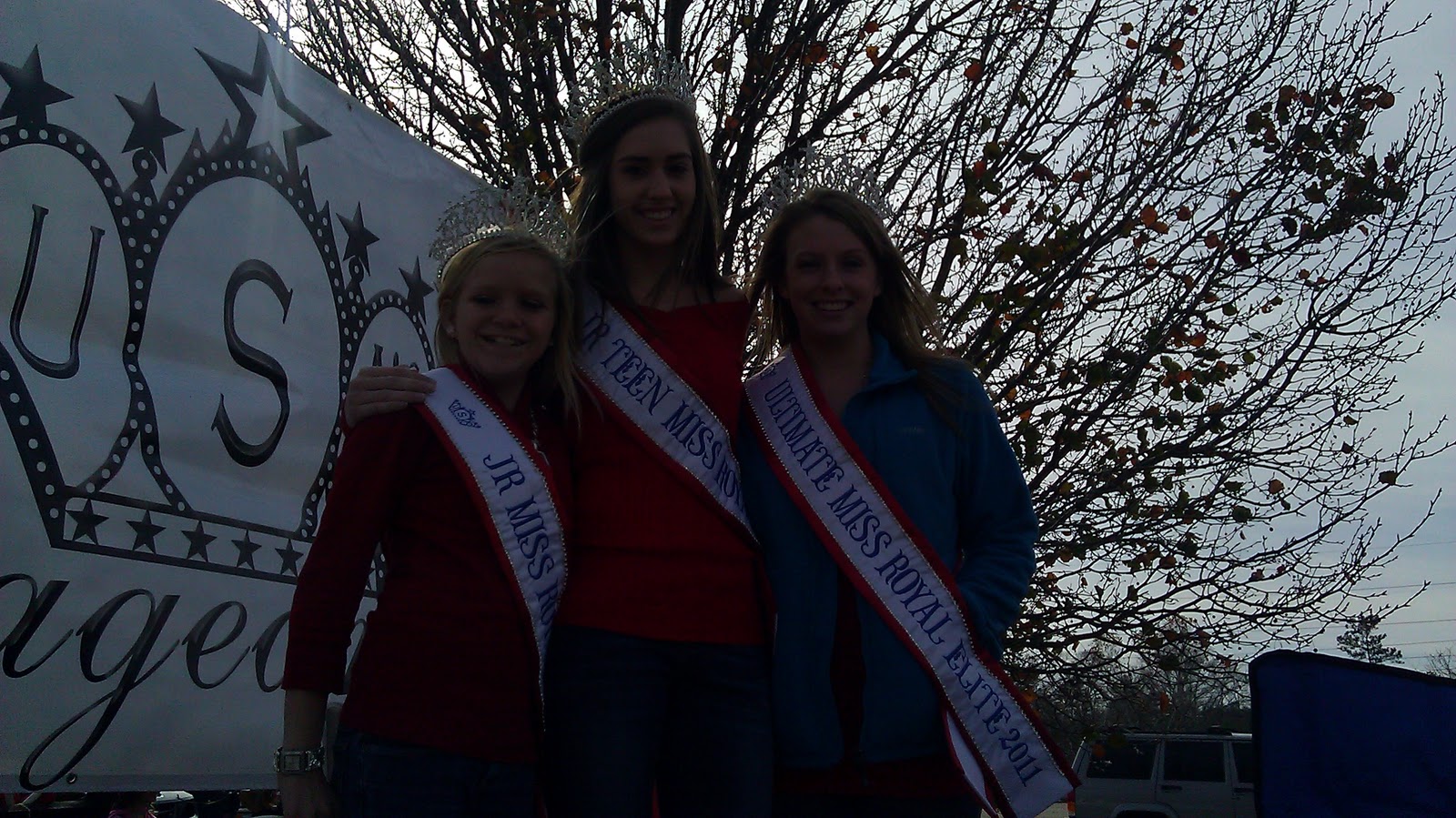 Courtney's Blog Spot December 3, 2011 Buford Christmas Parade