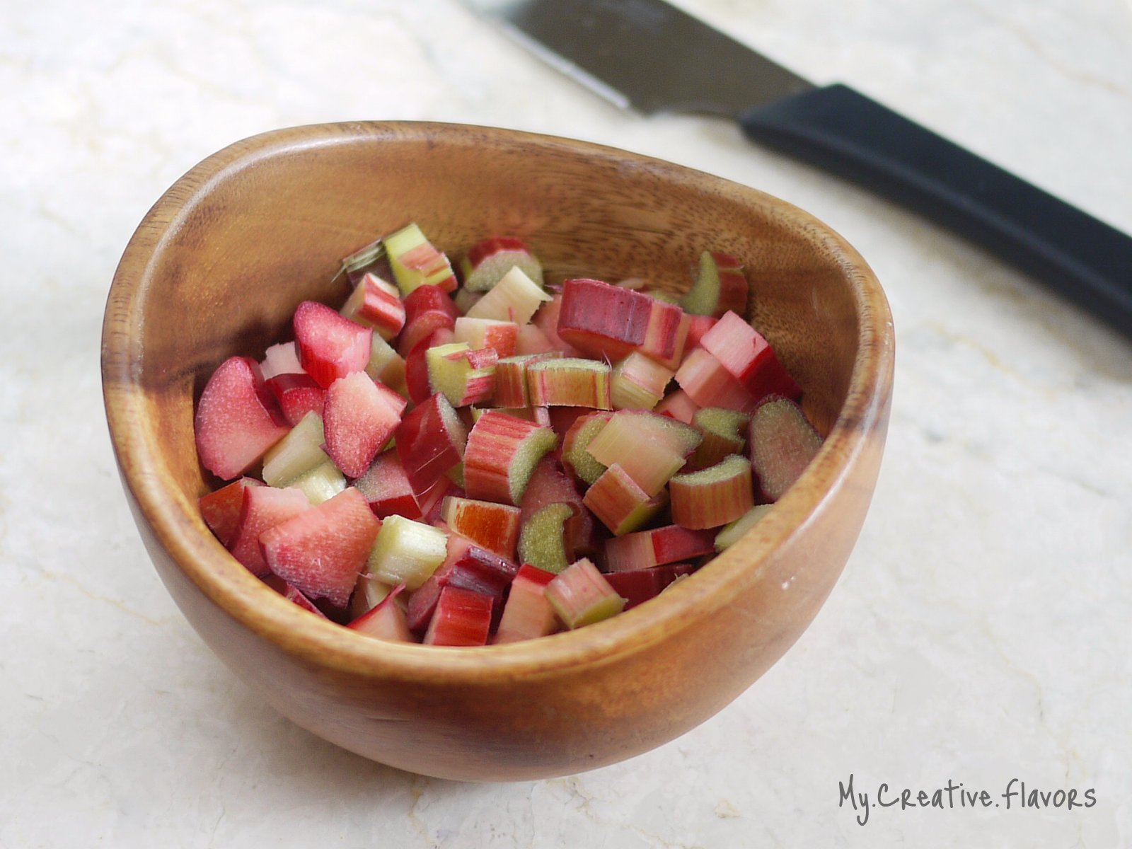 Crispy Rhubarb Pockets & a refreshing Rhubarb Drink My.Creative.Flavors