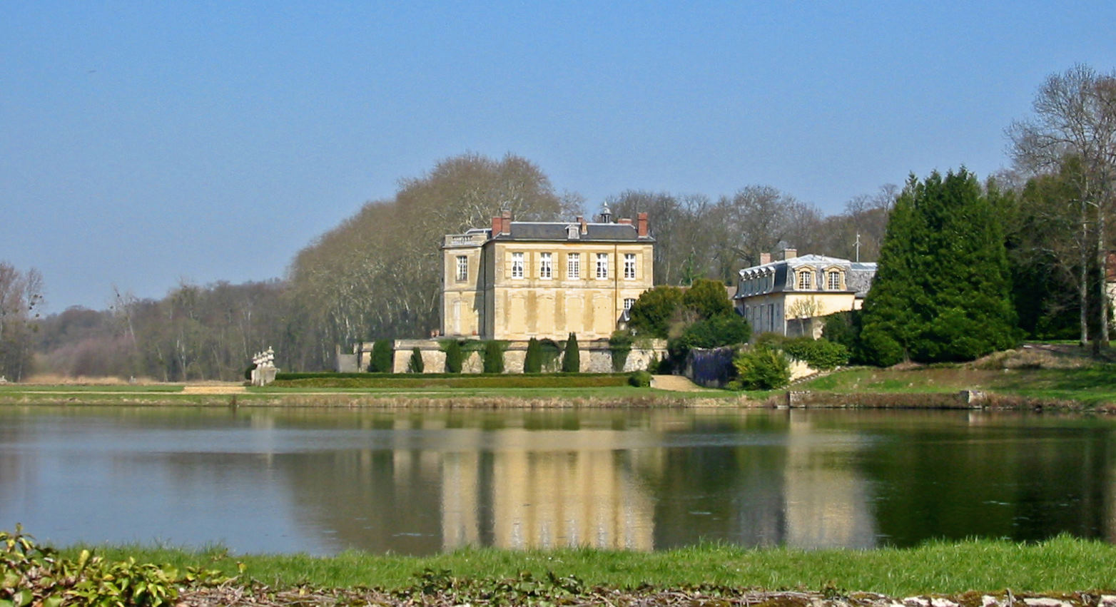 Ile de France Walks Wednesday 10 October along the Aubette
